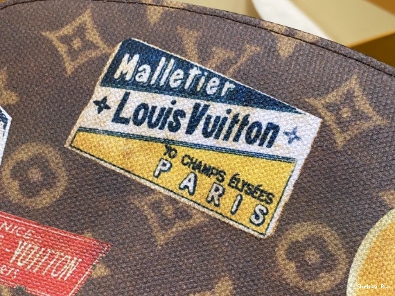 COSMETIC Vuitton Louis POUCH 0713